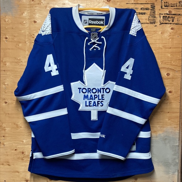 Toronto Maple Leafs Morgan Rielly Jersey - Picture 7 of 10